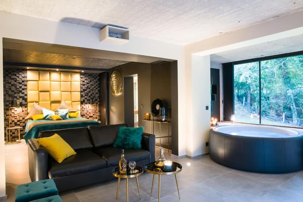 Buenas Noches Villa Standing Piscine & Wellness Boncelles Εξωτερικό φωτογραφία